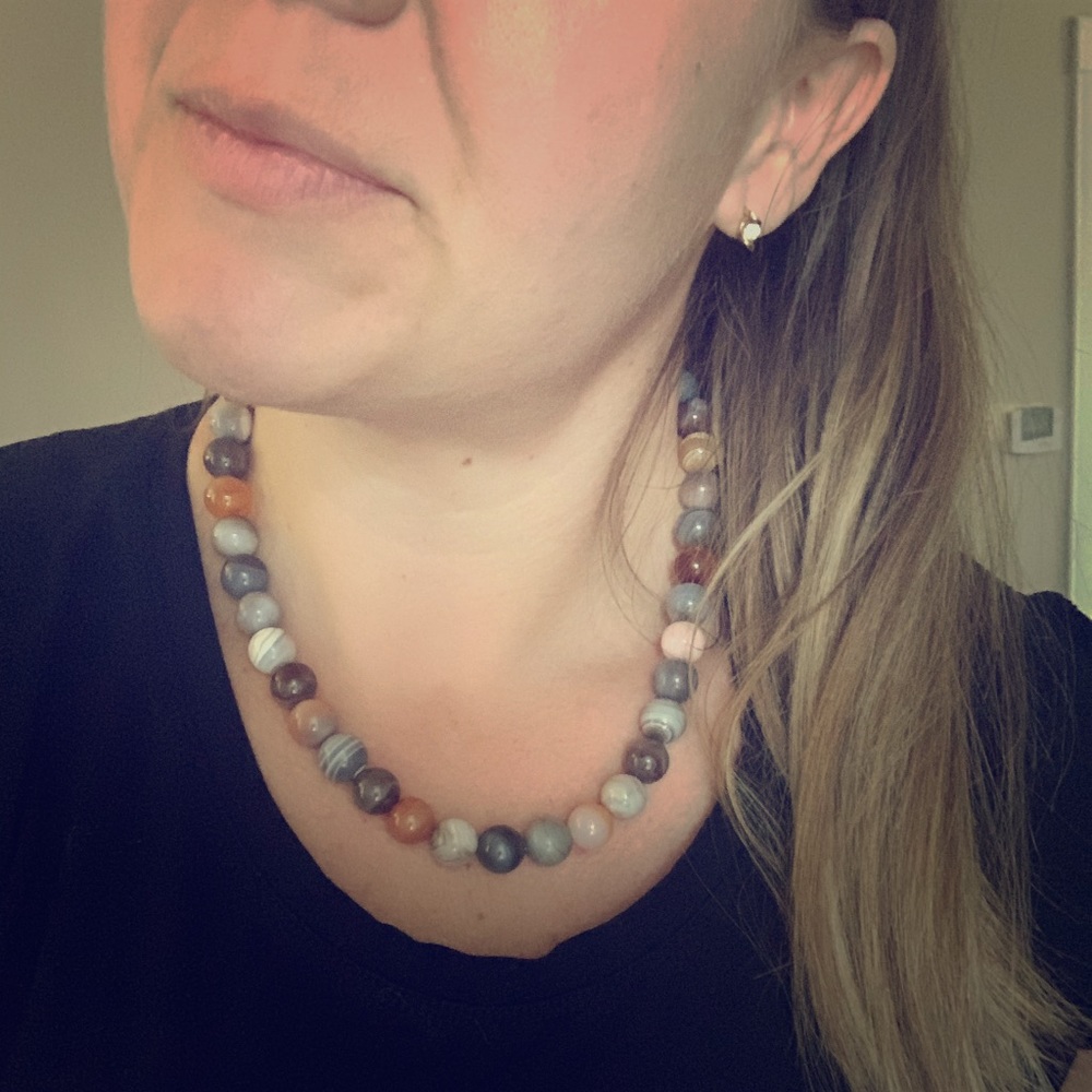Gorgeous Multi-Color Agate Strand Neclace